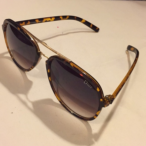 *Authentic* DIOR aviator glasses - Picture 3 of 6